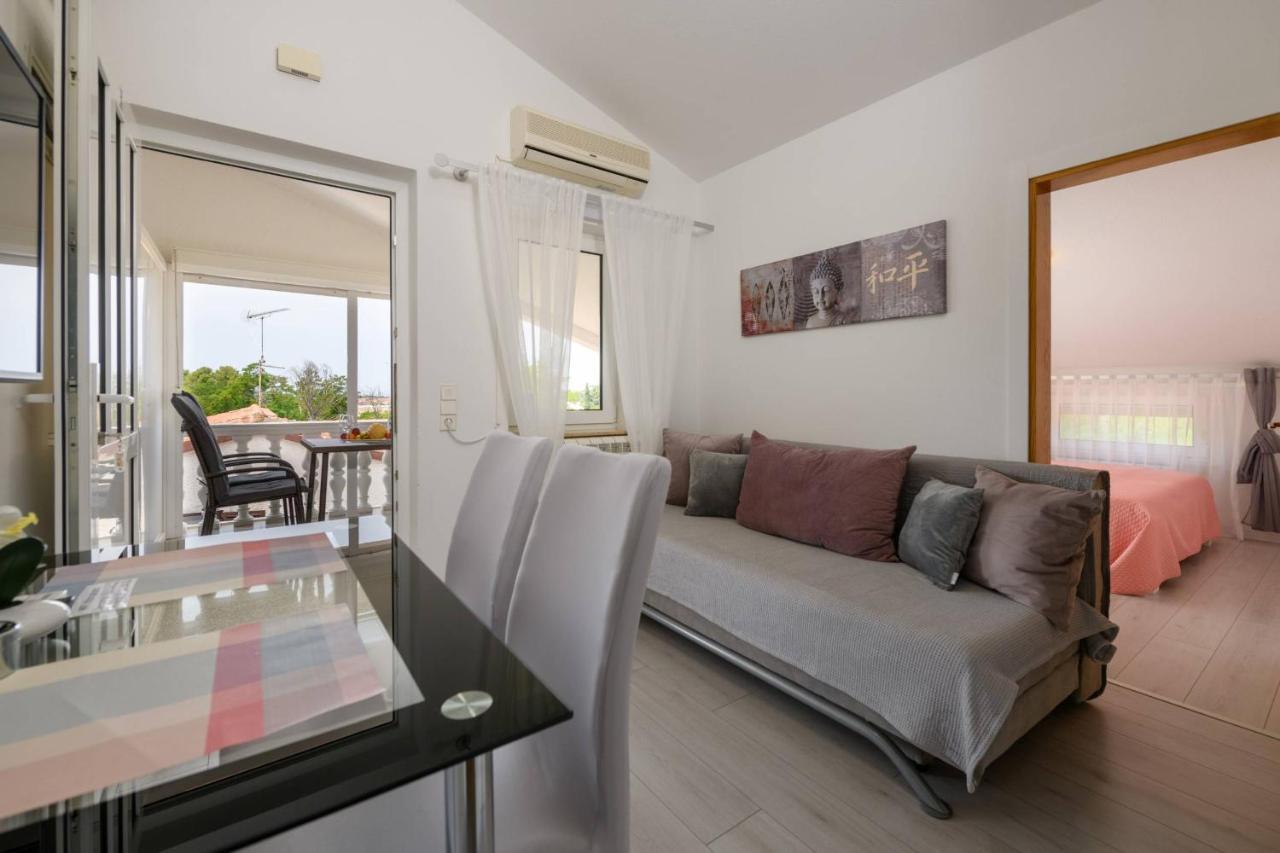 Apartments Somi Пореч Екстер'єр фото