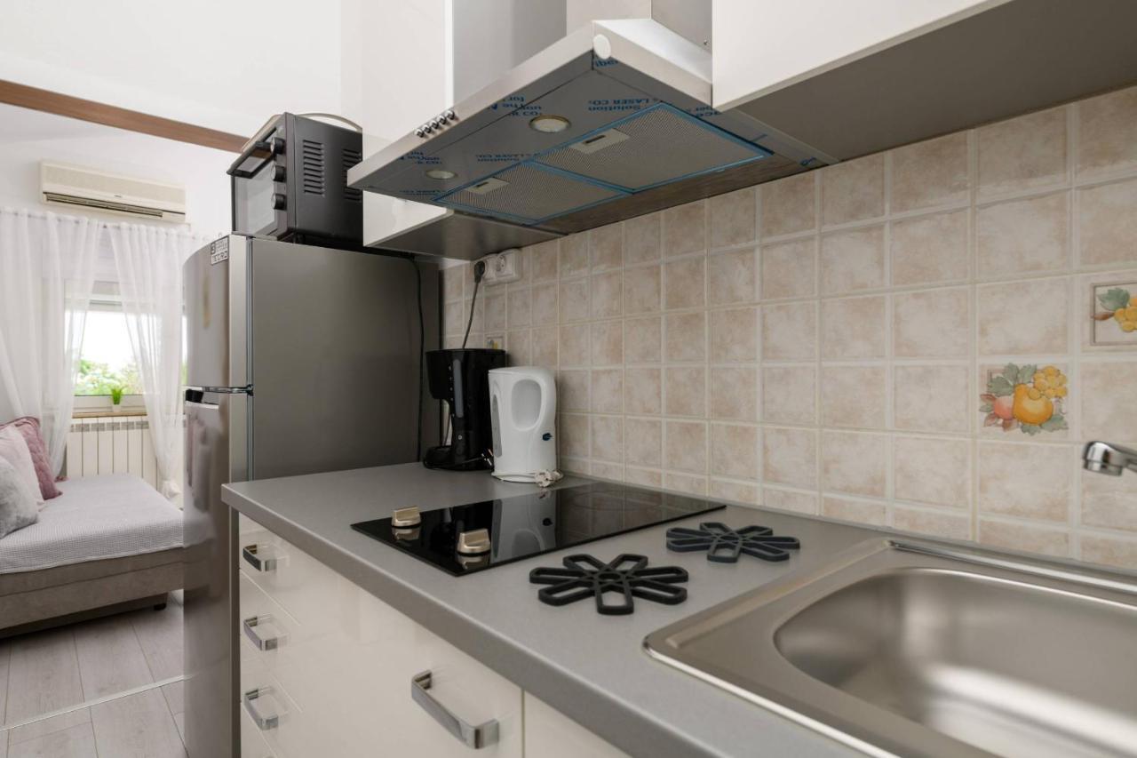 Apartments Somi Пореч Екстер'єр фото