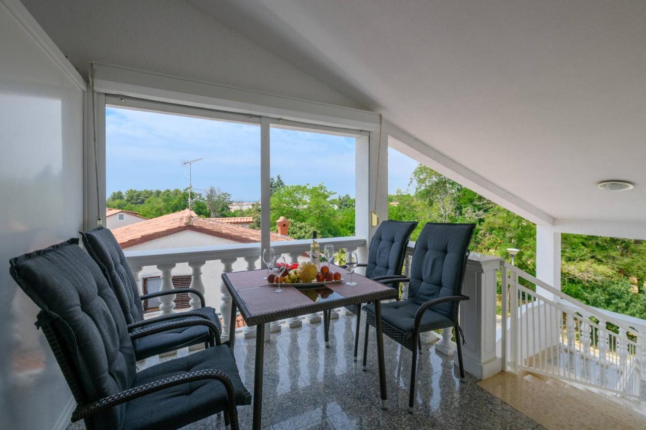 Apartments Somi Пореч Екстер'єр фото