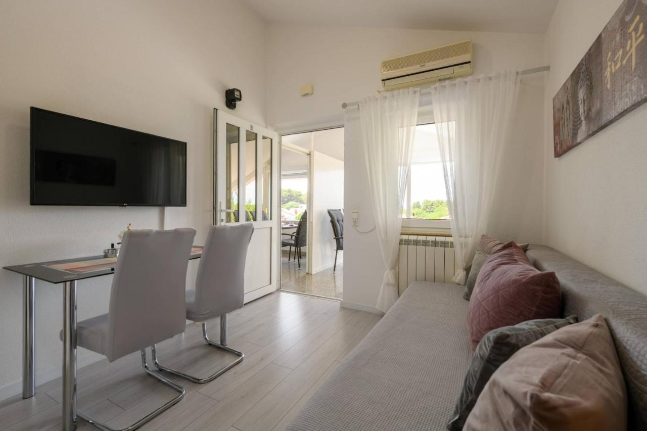 Apartments Somi Пореч Екстер'єр фото