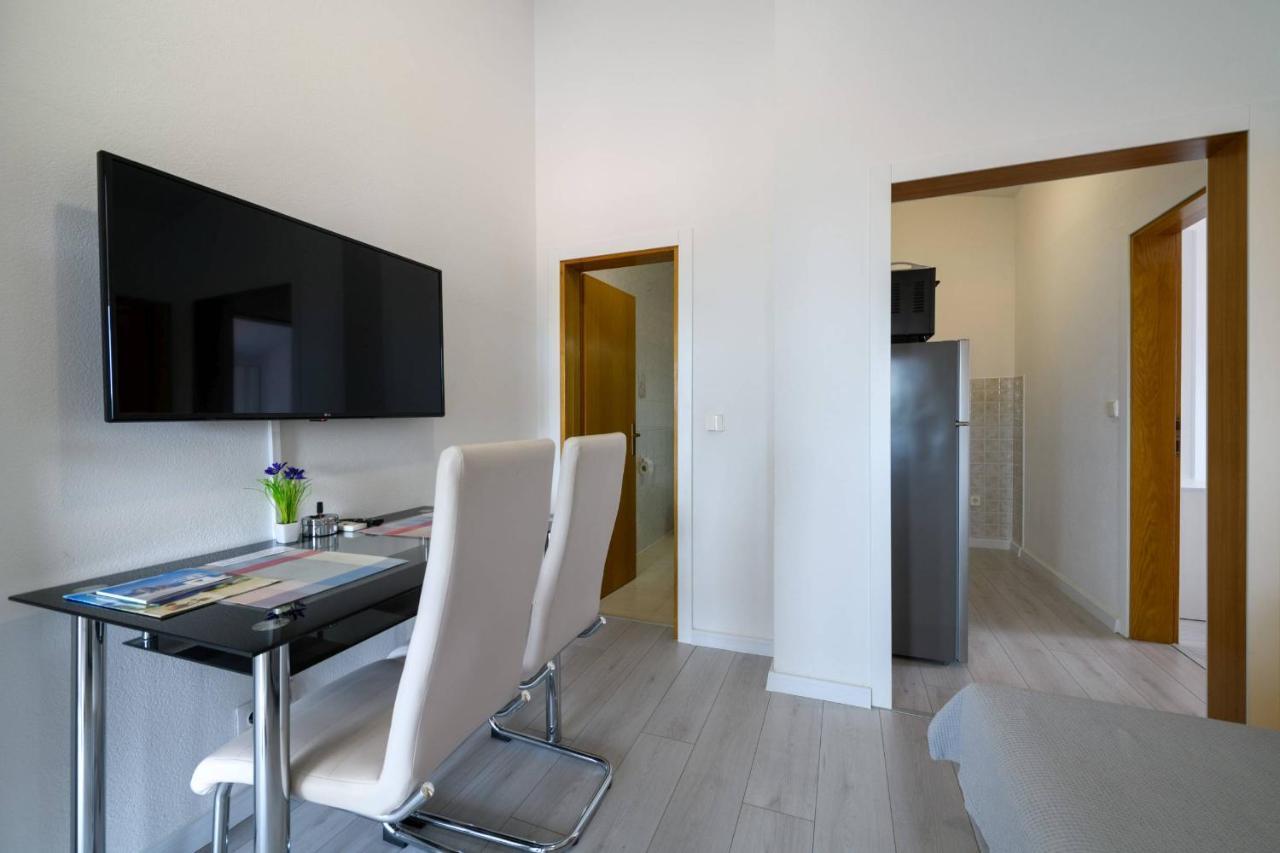 Apartments Somi Пореч Екстер'єр фото