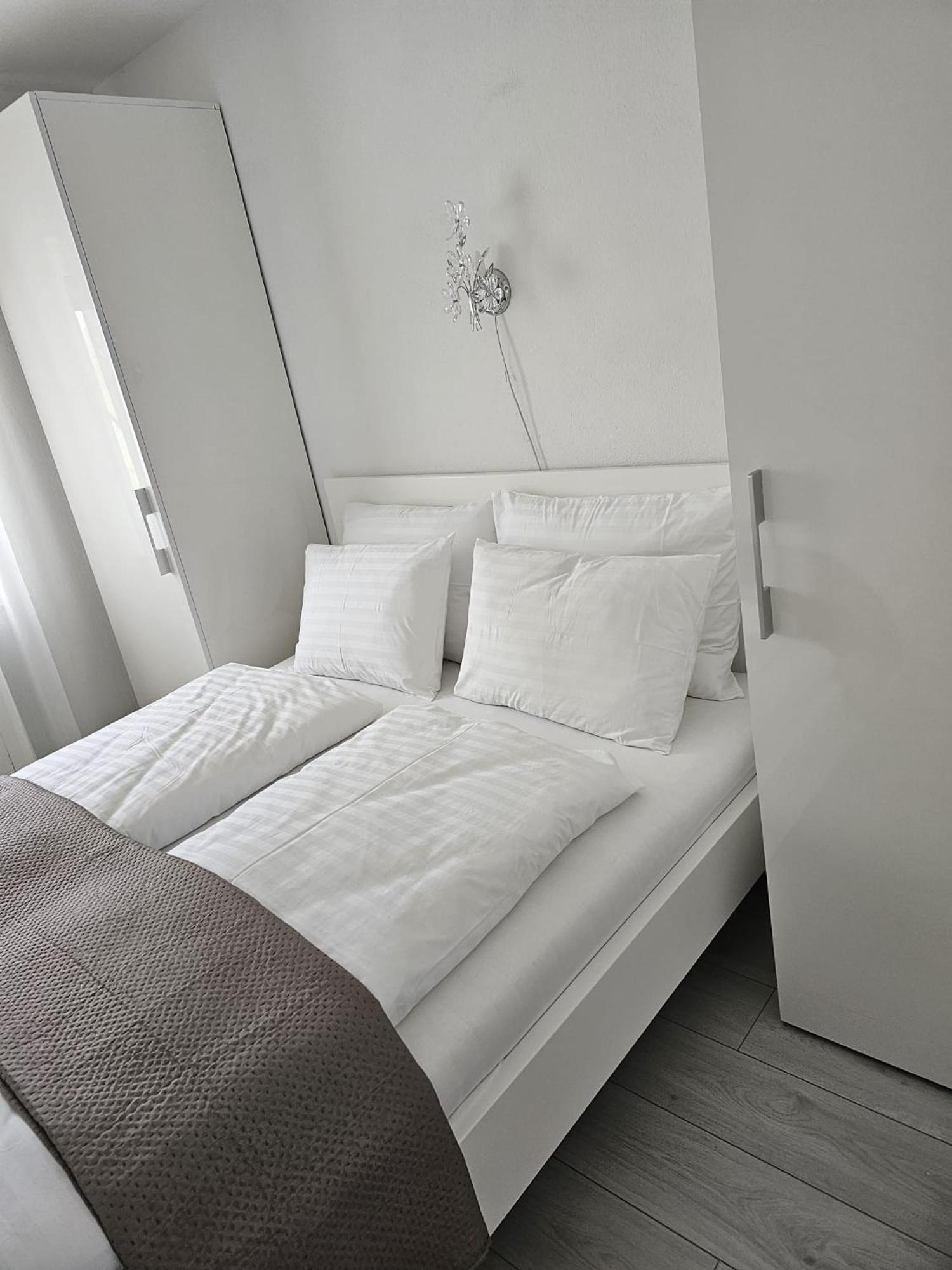 Apartments Somi Пореч Екстер'єр фото