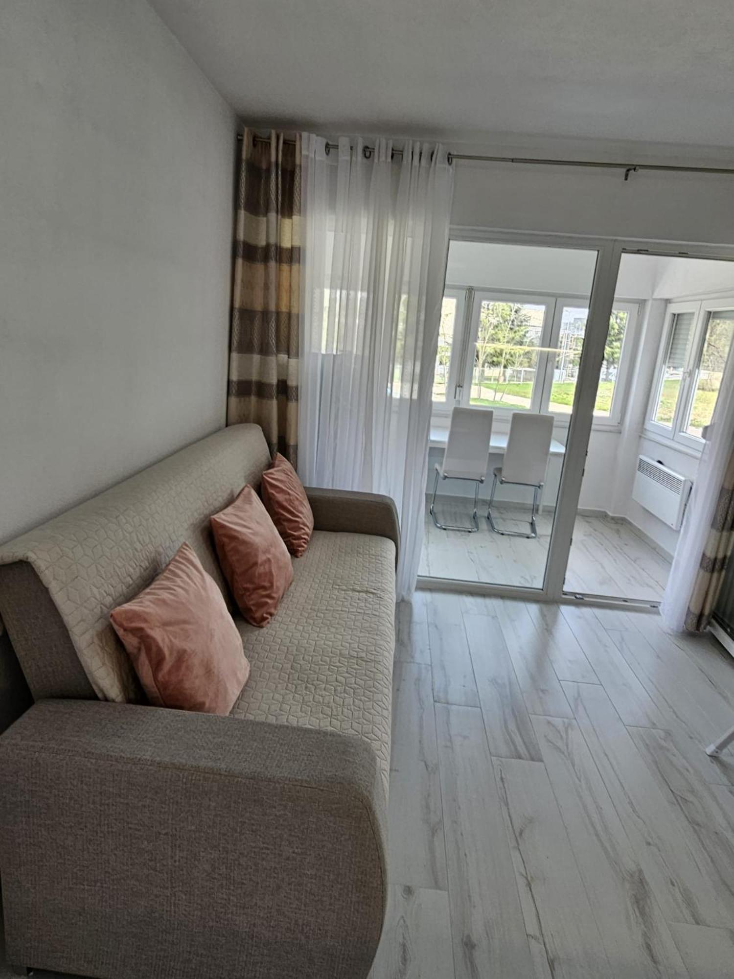 Apartments Somi Пореч Екстер'єр фото